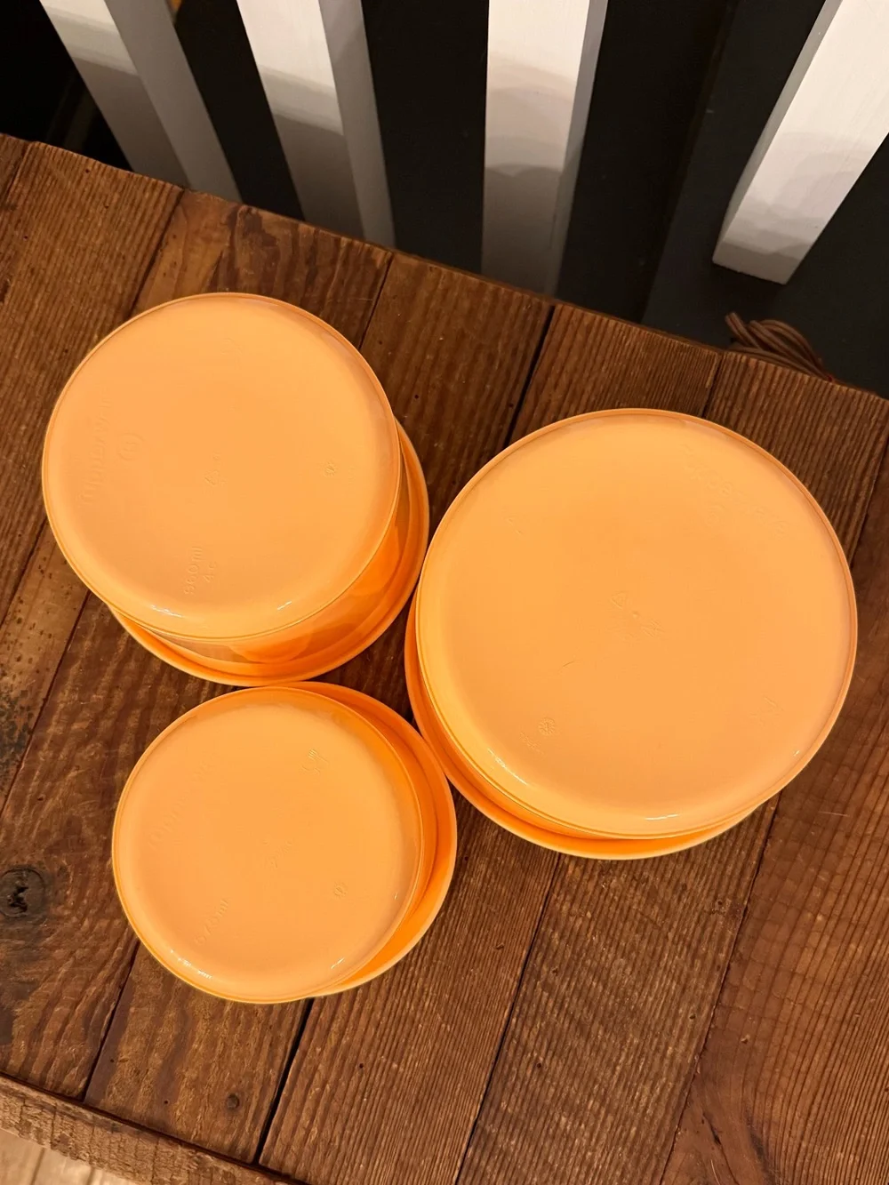 Modern Tupperware Peach Nesting Round Food Containers
